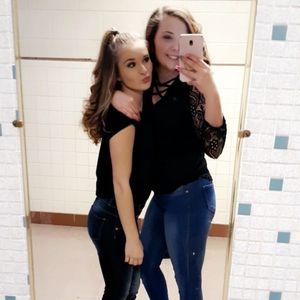 Meet your Posher, Katie renēe